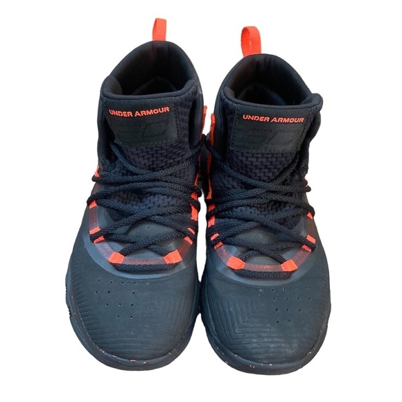 Under Armour Charged Boys Mid Top Athletic Shoes Size 1Y EUC - Picture 8 of 9